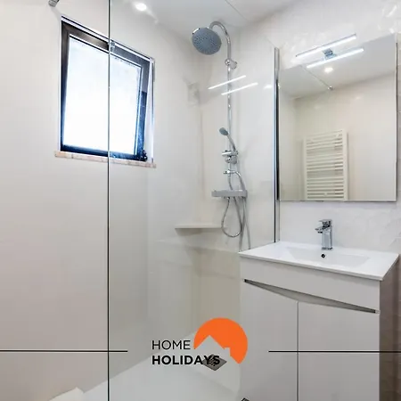 #169 3br Medronheira Spacious & Relax *