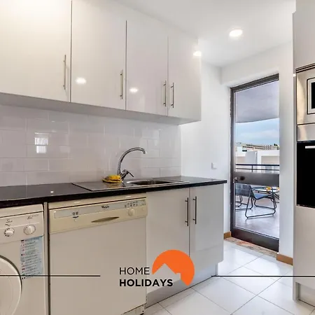 #169 T3 Medronheira By Holidays *