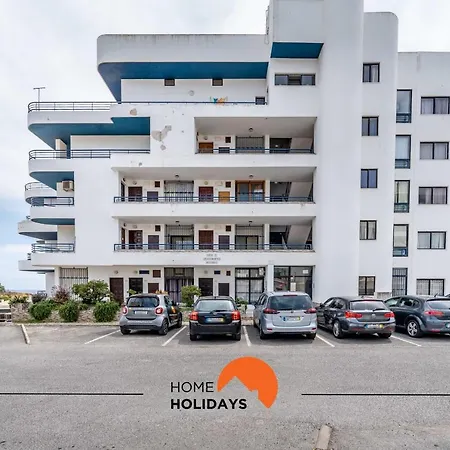 #169 T3 Medronheira By Holidays * Albufeira