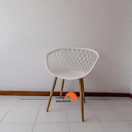 #169 T3 Medronheira By Holidays Appartamento *