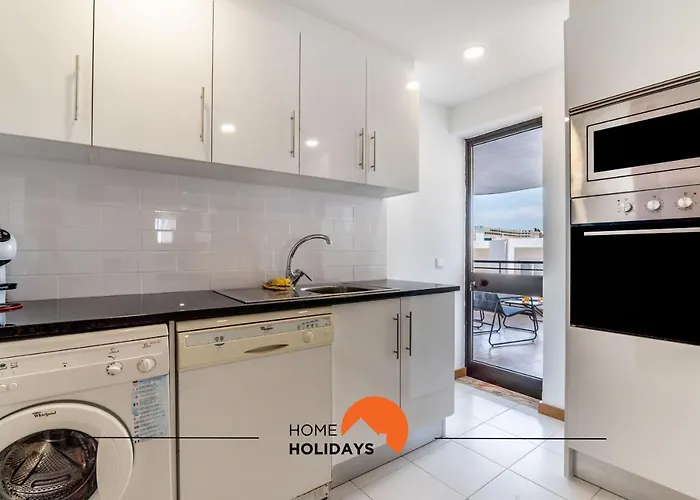 #169 T3 Medronheira By Holidays *