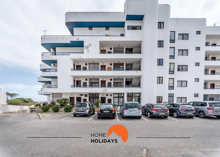 #169 T3 Medronheira By Holidays * Albufeira