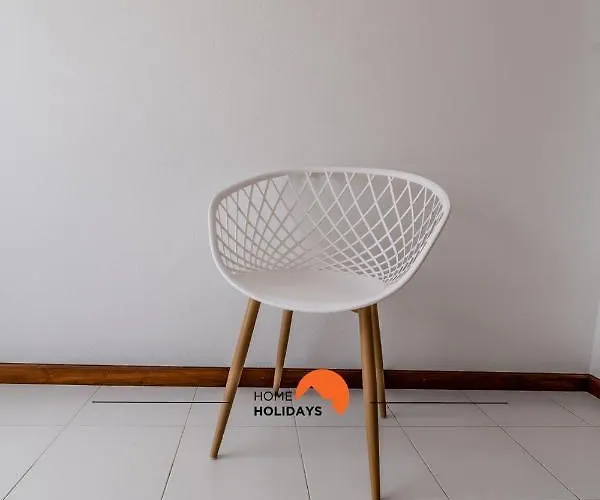 #169 T3 Medronheira By Holidays Appartamento *